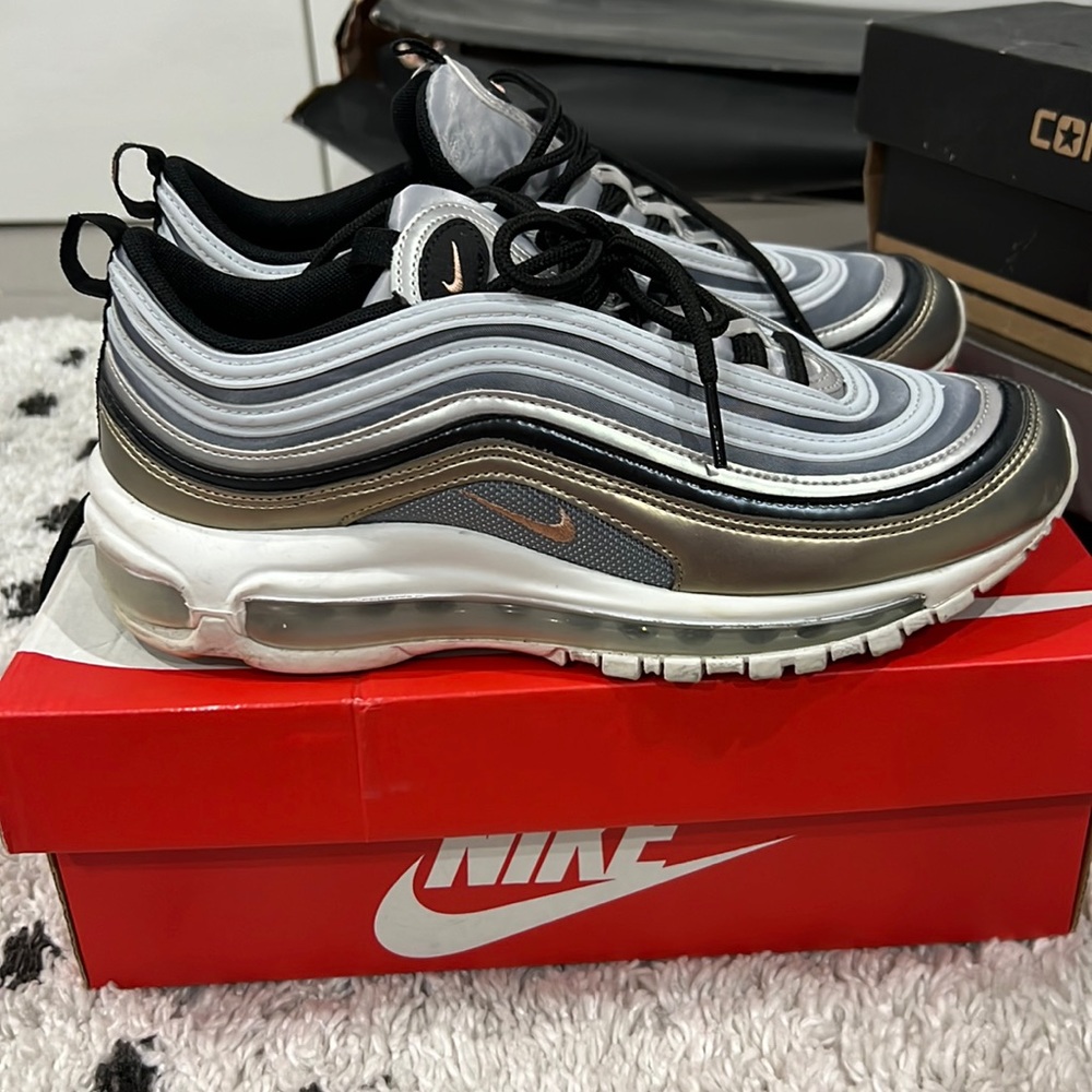 Air max 97 metallic 6.5y
